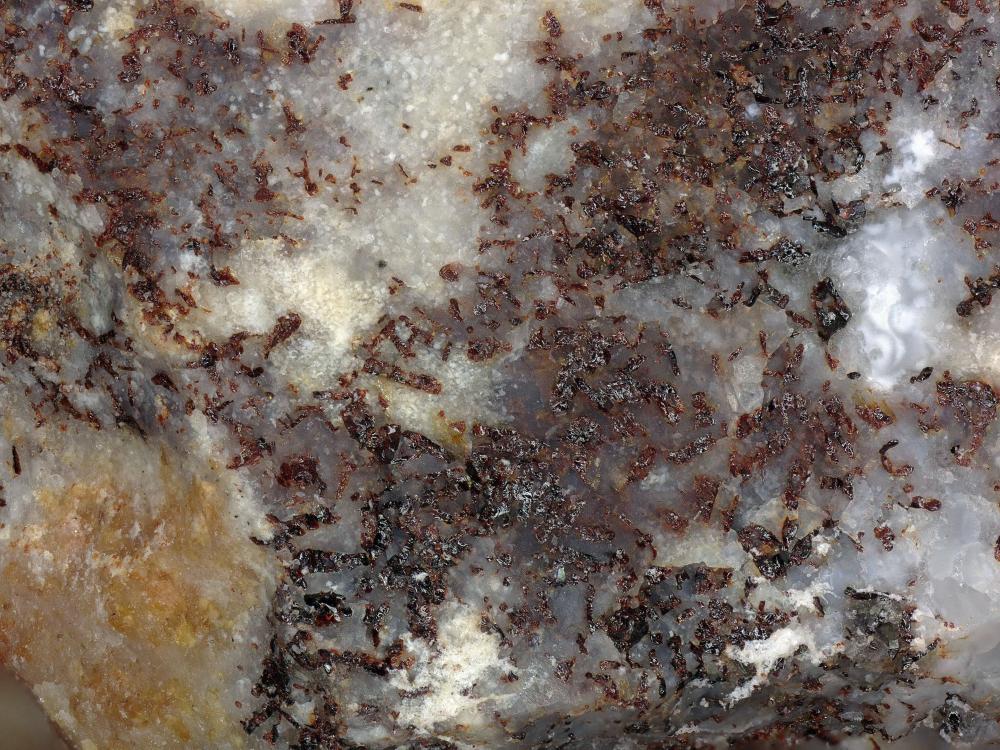 Srebrodolskite